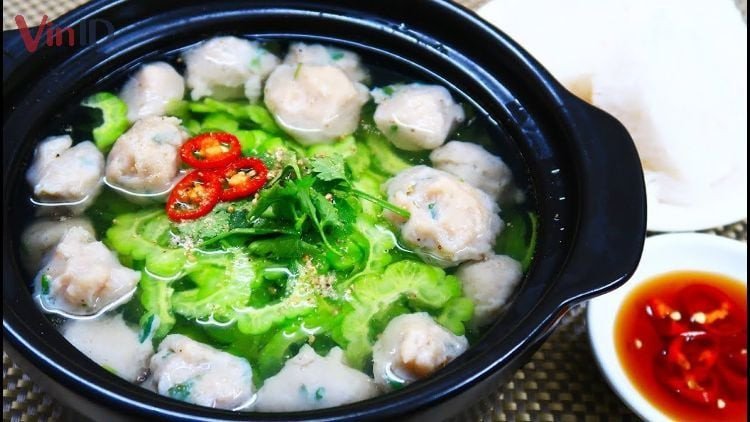 Cách nấu canh khổ qua cá thác lắc không đắng thơm ngon 4 Canh khổ qua cá thác lắc hấp dẫn